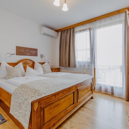 Weingut Und Gaestehaus Salzl Illmic Kültér fotó